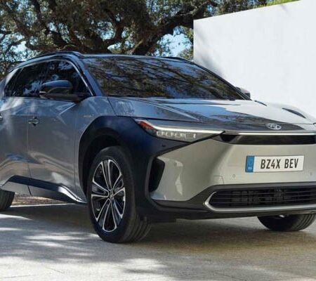 Hybrid car là gì? Công nghệ tiết kiệm nhiên liệu của tương lai