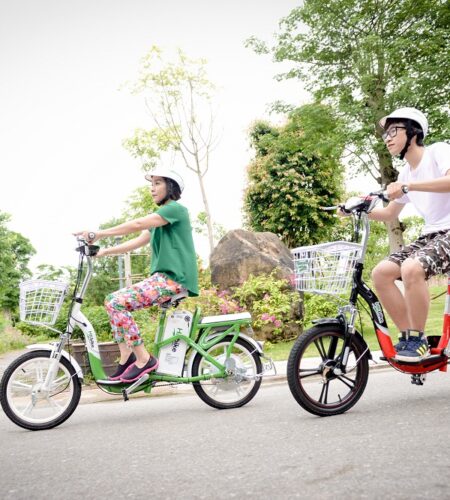 Xe đạp điện có cần đội mũ bảo hiểm không? Hướng dẫn chi tiết
