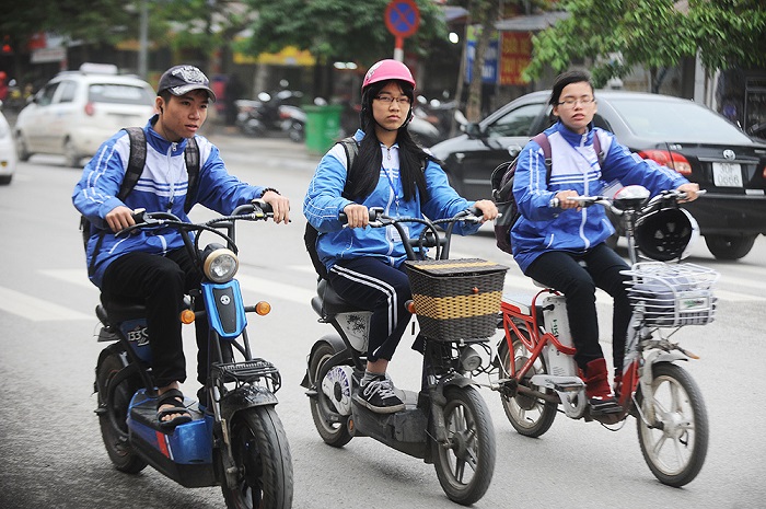 Quy định pháp luật về đội mũ bảo hiểm khi sử dụng xe đạp điện