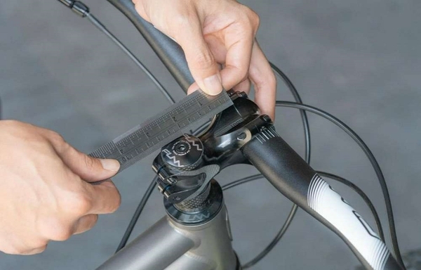 Cơ chế truyền lực từ ghi đông đến bánh xe