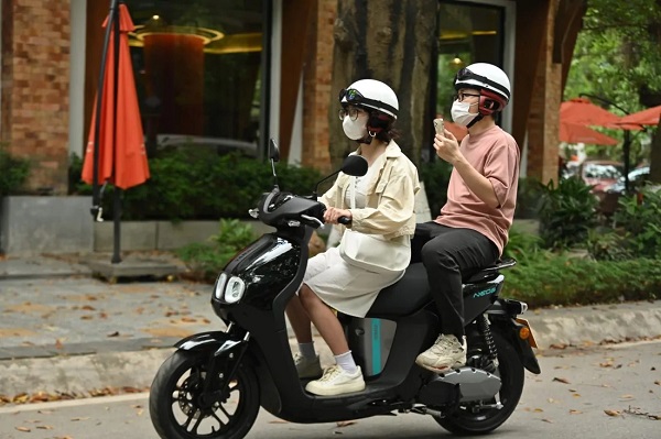 Quy định pháp luật về độ tuổi được phép điều khiển xe máy điện